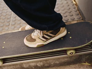 アディダスが日本人史上最年少の五輪金メダリスト 西矢椛の初シグネチャーモデルを発売　ベースに「テッキラ カップ」を採用