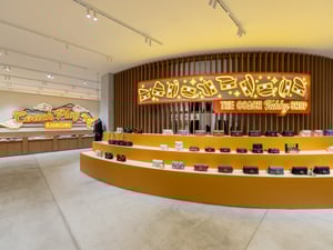 コーチが軽井沢に新コンセプトストアをオープン　アイコンバッグのオブジェが期間限定で登場