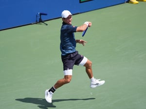 アシックスが錦織圭とアドバイザリースタッフ契約を締結