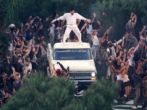 アディダス オリジナルスがバッド・バニー初のシグネチャーシューズを発売