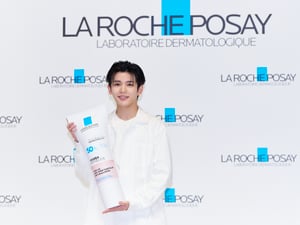 自慢の“生ツヤ肌”披露　なにわ男子 長尾謙杜が「ラ ロッシュ ポゼ」アンバサダーに