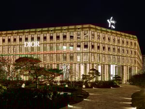 「ディオール バンブー パビリオン」が代官山にオープン　竹や和紙、禅の庭など日本の美が融合