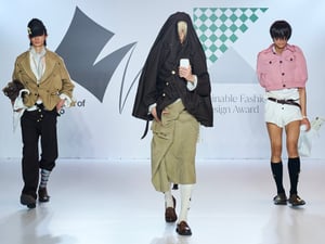 小池都知事「東京をファッションの発信地に」　若手デザイナーの登竜門「NFDT」「SFDA」の最終審査会をレポート