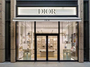 ディオールがフレグランスコレクション「ラ コレクシオン プリヴェ クリスチャン ディオール」を中心にした路面店をオープン