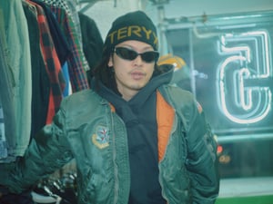 「流行だからダサい、はない」　世界を舞台に活躍するヘアスタイリスト Tsubasa Dickyの“イケてる”の探し方