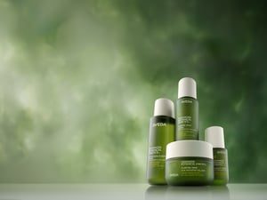 「アヴェダ」が10年ぶりの成分技術を採用した新スキンケアラインを発売