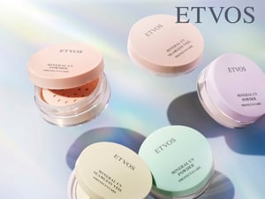 素肌感をキープしながらしっかりUVケア　「エトヴォス」のパウダーがパワーアップ