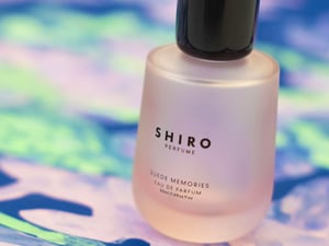 「SHIRO」からスパイシーフローラルの新しい香り　2つのアイテムを限定発売