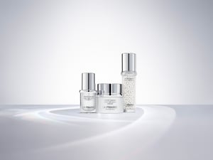 スイス発ラ・プレリー「ホワイトキャビアコレクション」が刷新　新たにアイセラムも登場