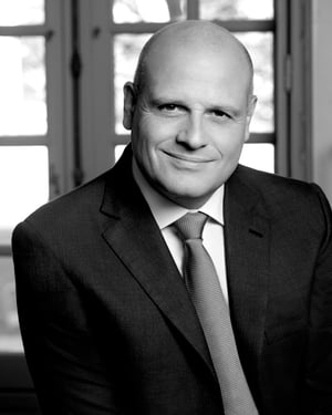 ����󥰤��½M���������?���奨��`�����O����CEO�˥���󣽥ޥ륯?�ǥ�ץ줬����