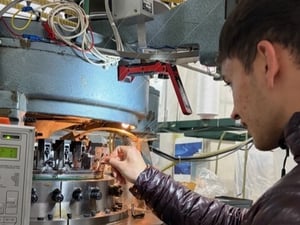 ����ɥ�����ߤ����S�b�ؤ�Ҋѧ���ե��å�����Դ�������