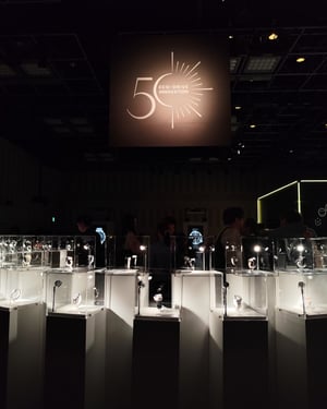 シチズンがエコ・ドライブ誕生50周年記念イベントを開催　歴代アーカイヴを展示