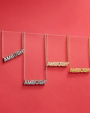 アンブッシュが2026年の干支「馬」をモチーフにしたネックレスを発売