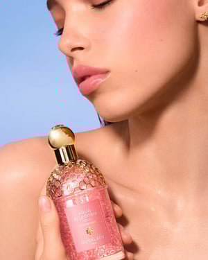 ゲランからマイクロパール技術の新フレグランスが登場　アルコールフリー処方