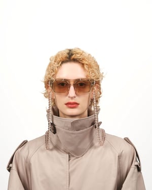 ジンズがビューティフルピープルと初コラボ　カラーレンズのクリップオンを採用したサングラスを発売