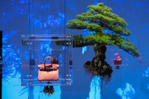 エルメスとレザーの絆に迫るエキシビジョン上陸 「盆栽」テーマの日本特別展示も