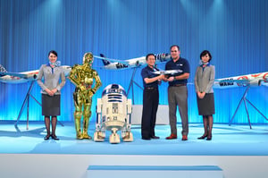 【動画】ANAがスター・ウォーズ新キャラ「BB-8」をモチーフにした特別塗装機を発表 R2-D2と共演も