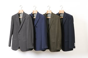 レノマ×エディフィス 60年代を再解釈したジャケットコレクション発売