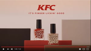 フライドチキン味の食べられるマニキュアを香港KFCが開発 オリジナルとホット&スパイシーの2色