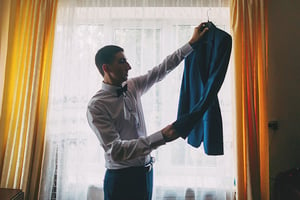 お洗濯アンバサダーに聞く、スーツの保管方法とケアテクニック