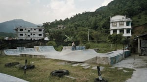 大震災後も続くネパールのスケートシーン