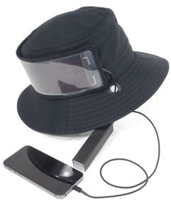 スマホ充電も、「カシラ」が太陽光で発電する帽子発売