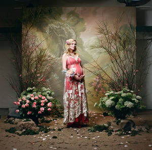 妊婦姿のキルスティンも「ロダルテ」18年秋冬ルックブックでパワフルな女性にフォーカス