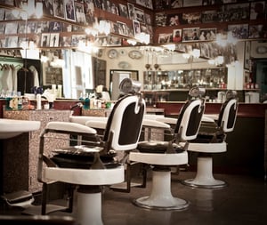 ミラノの理髪店「アンティカ・バルビエリア・コッラ」がグルーミング製品を限定発売