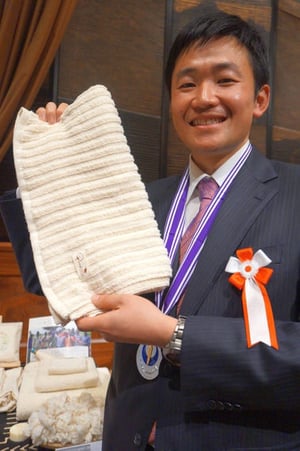 「ものづくり日本大賞」オーガニックコットン製品のスマイリーアースが経産大臣賞受賞
