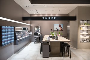 「THREE」の新業態が東京ミッドタウン日比谷に、レストランやデリカテッセンも併設