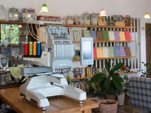日本初、刺繍体験工房「デジタルステッチハウス」オープン