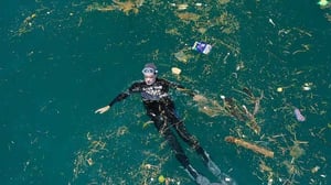 海洋プラスチックゴミでつくる家庭用洗剤ボトル登場