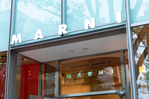 「マルニ」最大の旗艦店が表参道ヒルズにオープン、日本庭園を再解釈した5つの部屋と"隠れハート"をレポート
