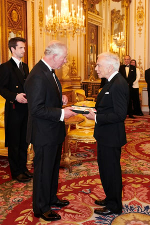 アメリカ人デザイナー初、ラルフ・ローレンが英国の名誉ナイト勲章を受章