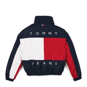 「トミー ジーンズ」過去の名作を復刻したコレクションを限定発売、ジャケットやラガーシャツなど全7型を展開
