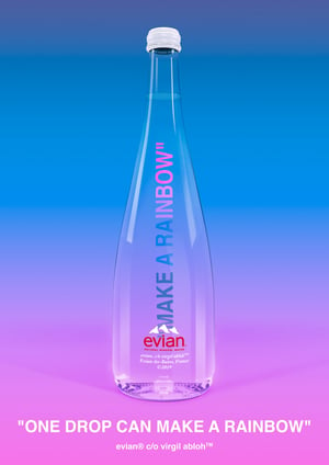 エビアン×ヴァージル・アブロー限定ガラスボトルが日本で発売、ショルダーバッグ付き