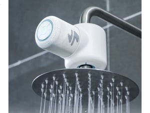 シャワーヘッドに取り付けるワイヤレススピーカー「Shower Power」が登場