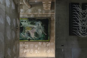 注目の画家 庄司朝美が個展を開催　洞窟に浮かび上がる神秘的な絵画とは？