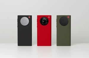 ライカのスマホ「LEITZ PHONE 1」公式アクセサリーからレンズキャップとケースが新発売