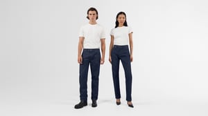 ユニクロとヘルムート ラングがコラボ、代表作のジーンズを発売