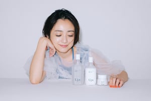 安達祐実プロデュースのコスメ「ウプト」がデビュー　化粧水や乳液など発売