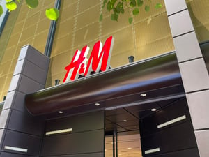 H&Mが銀座にカムバック　「H&M銀座並木通り店」出店の狙いは？