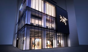 アークテリクス、世界初のカフェを併設した国内最大規模の旗艦店を大阪に出店