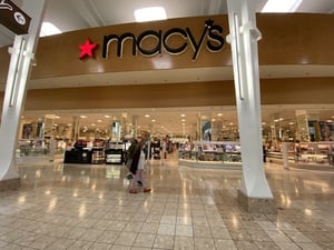 ショッピングセンターの店舗面積が過去最大に圧縮、オムニチャネル化の影響拡大