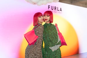 フルラが新作バッグ「フルラ ヌヴォラ」をミラノファッションウィークで発表　日本から多彩なゲストが来場