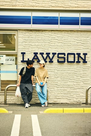ローソン × フリークス ストア第2弾、吸水速乾機能付きTシャツを発売