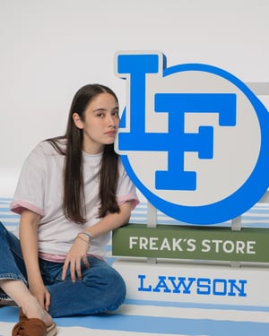 ローソン × フリークス ストア第4弾、接触冷感などを備えた多機能Tシャツを発売