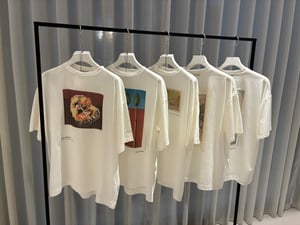 ヨークがマックス・エルンストとコラボ　作品をあしらったTシャツ5型を発表