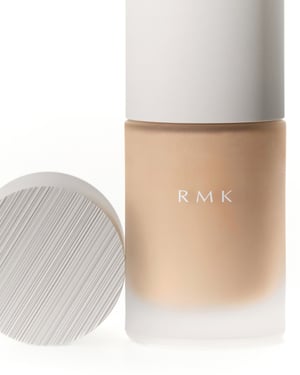 【日々是コスメ】重ねれば重ねるほど美しい？　RMKのツヤ肌リキッドファンデ