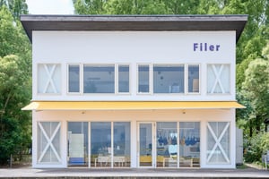 「フィレール」が滋賀に初の直営店をオープン　限定バッグやアートも展開